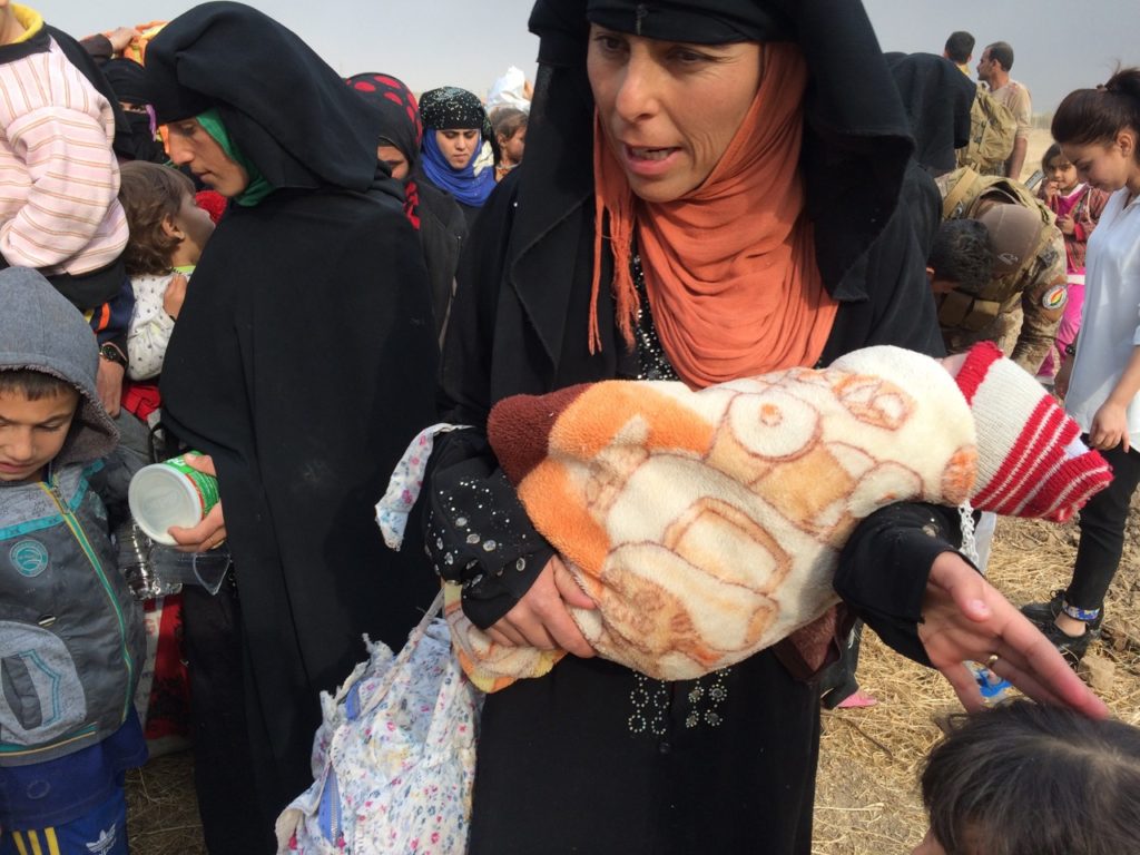 Families fleeing ISIS. Photo: FBR.