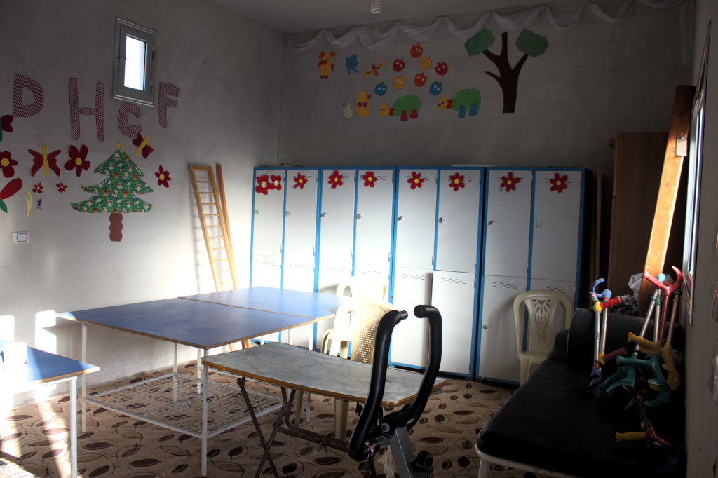 A christmas tree on the wall of a Mambij school. Photo: FBR