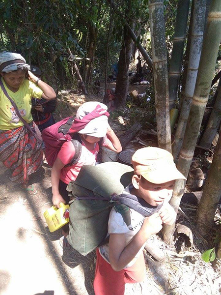 Karen villagers fleeing from the Burma Army.