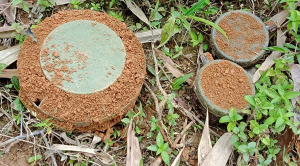 More mines recovered from the road into Pung Swi Yang.