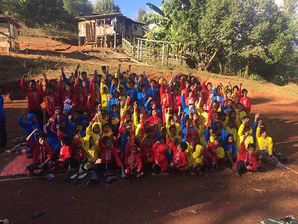 Karenni kids at the end of a Good Life Club program. For video of the program, please click the photo.