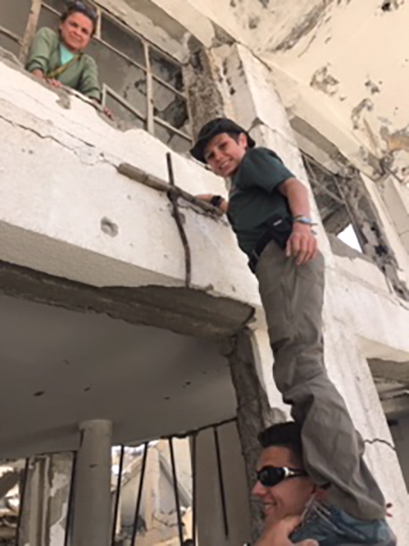 Putting up a cross in Raqqa