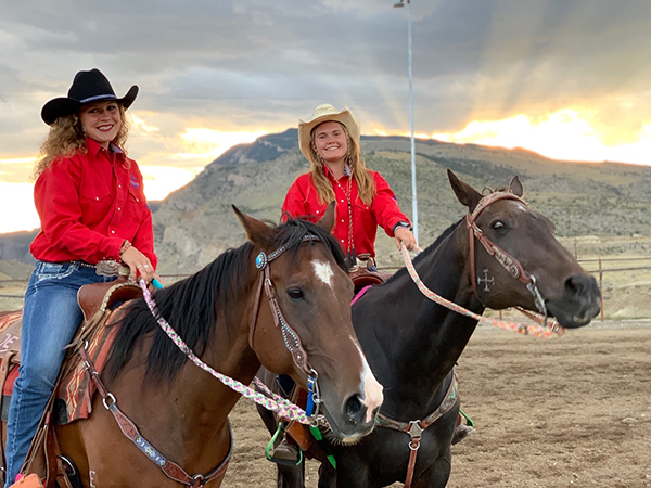 Suu and Sahale at the rodeo.