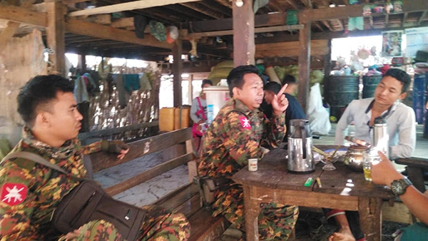 Burma Army IB 124 Major Tha Win Htun and troop commander Wein Ya Htun