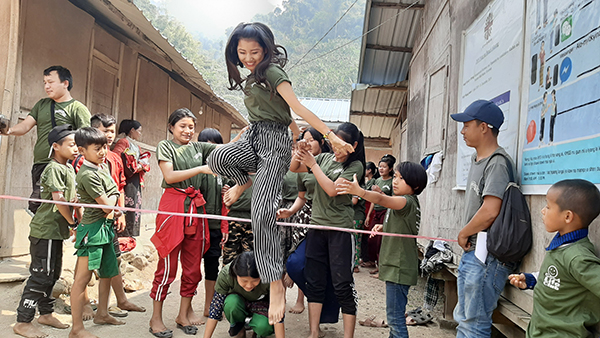 Kachin teens play a leadership game during a Jr. Ranger Program, a part of the Good Life Club.