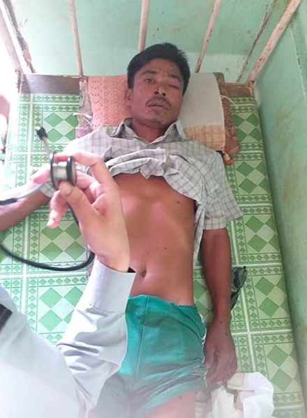 A man injured by a Burm Army airstrike in Chin State.