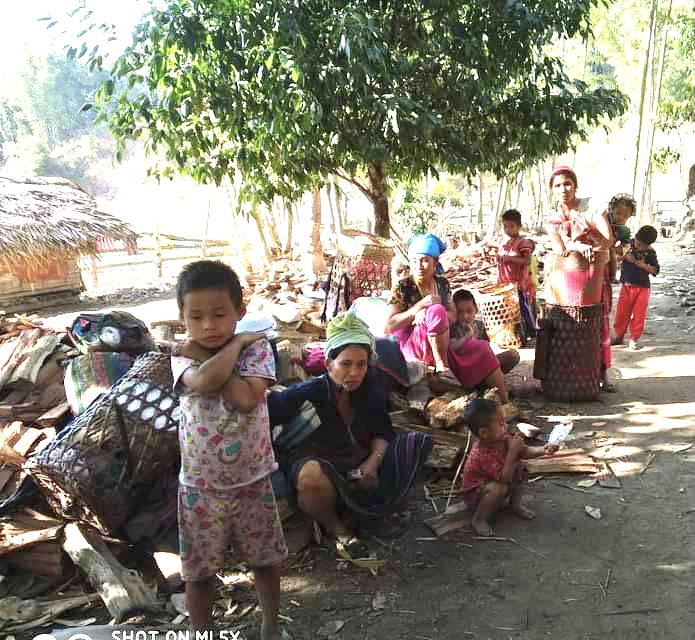 Karen villagers displaced by attacks