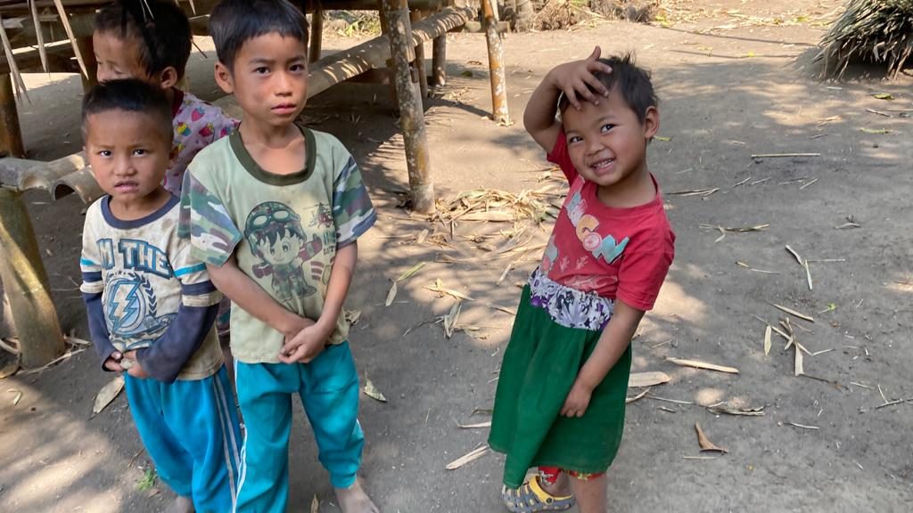 TKTB children at an IDP hide site